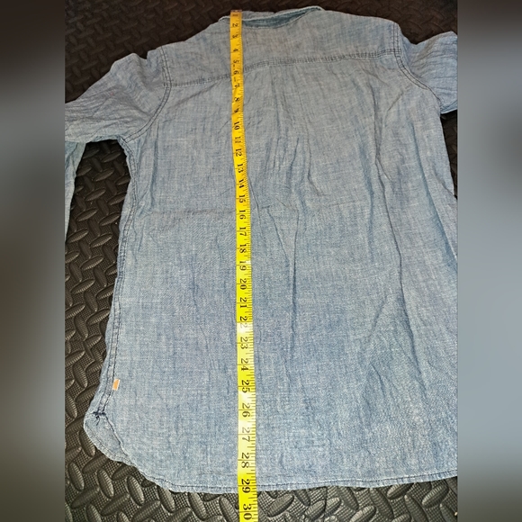 Carhartt button up shirt - Picture 7 of 10